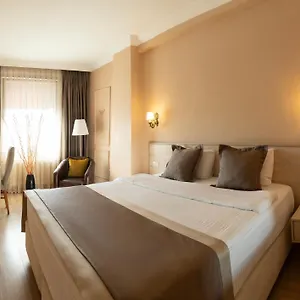 Classes Hotel Airport *** Istanbul