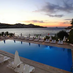 Курортный комплекс Cactus Mirage Family Club ****